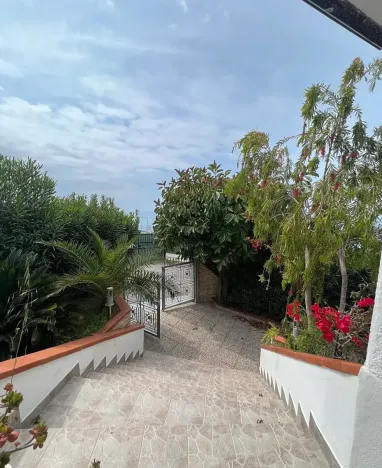 Prodej vily, Scalea, Itálie, 133000 m2