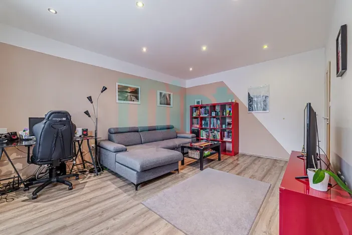 Prodej bytu 2+1, Ostrava, Panelová, 51 m2