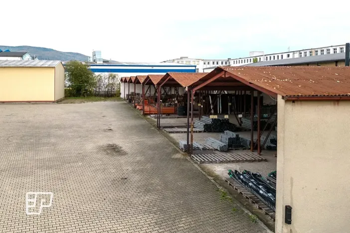 Pronájem obchodního prostoru, Teplice, Zemská, 5600 m2