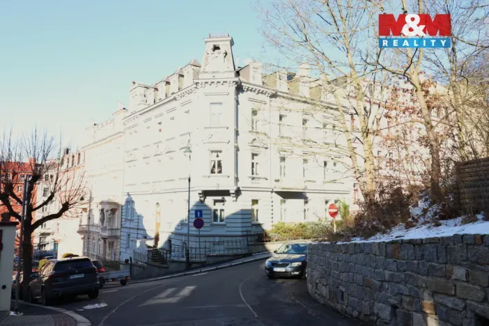 Pronájem bytu 1+1, Karlovy Vary, Svahová, 50 m2