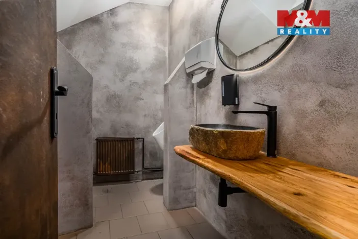 Pronájem restaurace, Praha - Vršovice, Moskevská, 163 m2