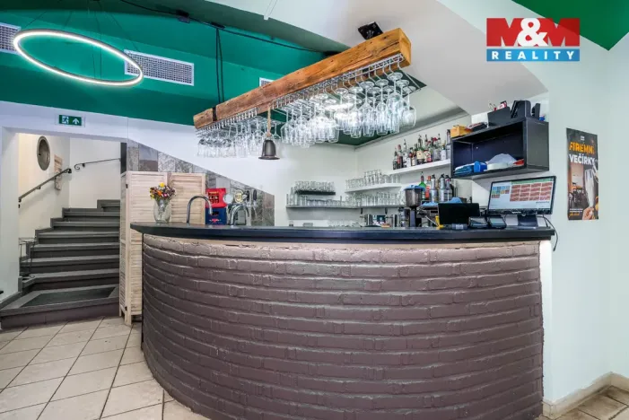Pronájem restaurace, Praha - Vršovice, Moskevská, 163 m2