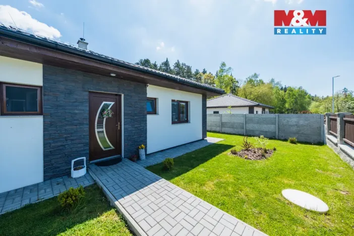 Prodej rodinného domu, Mukařov - Žernovka, K Památníku, 107 m2