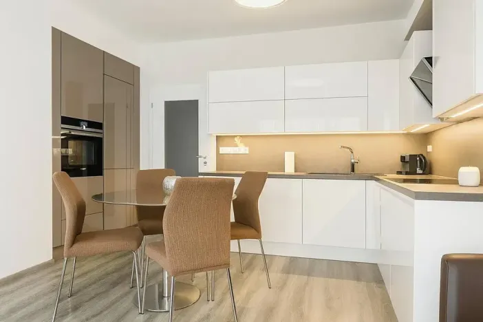 Prodej bytu 2+kk, Praha - Hloubětín, Modrého, 59 m2