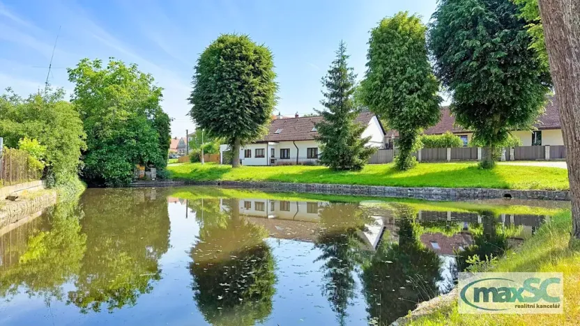 Prodej pozemku pro bydlení, Jeníkovice, 2633 m2