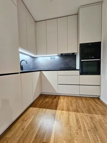 Pronájem bytu 2+kk, Praha - Libeň, Zenklova, 52 m2