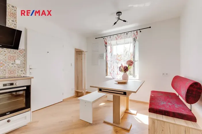 Prodej rodinného domu, Praha - Malešice, Bakalářská, 320 m2