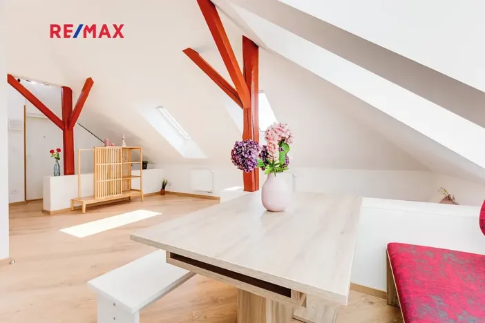 Prodej rodinného domu, Praha - Malešice, Bakalářská, 320 m2