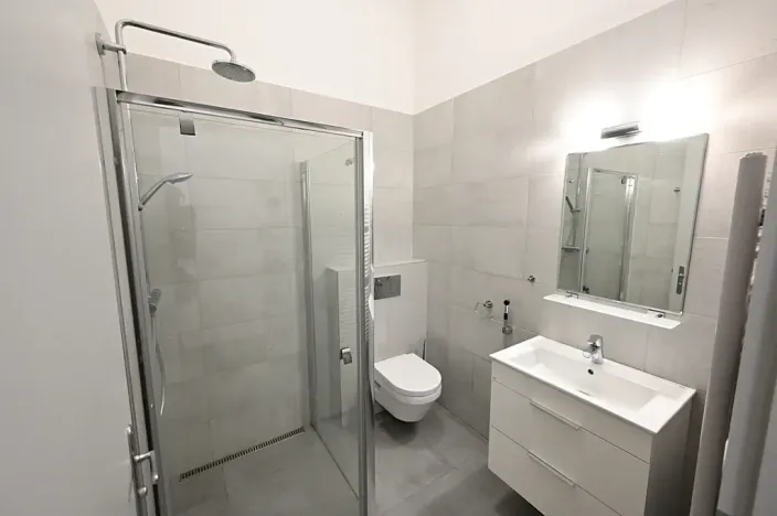Pronájem bytu 1+kk, Praha - Vinohrady, Vinohradská, 41 m2