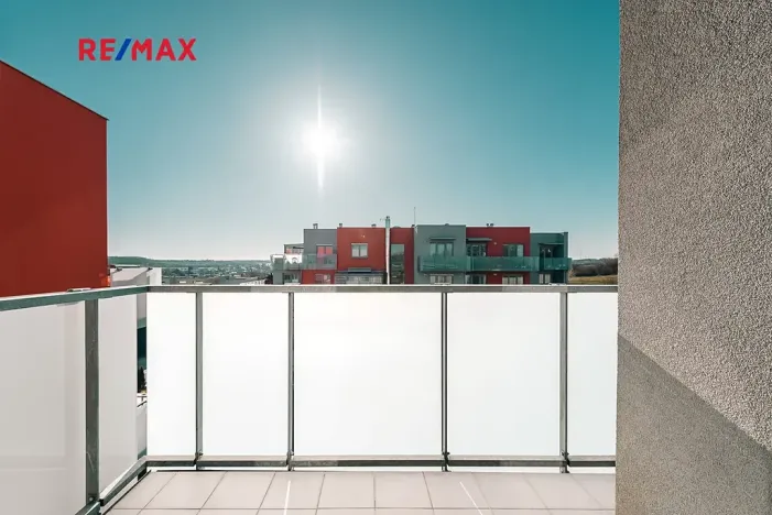 Pronájem bytu 1+kk, Praha - Řeporyje, Kakosova, 35 m2