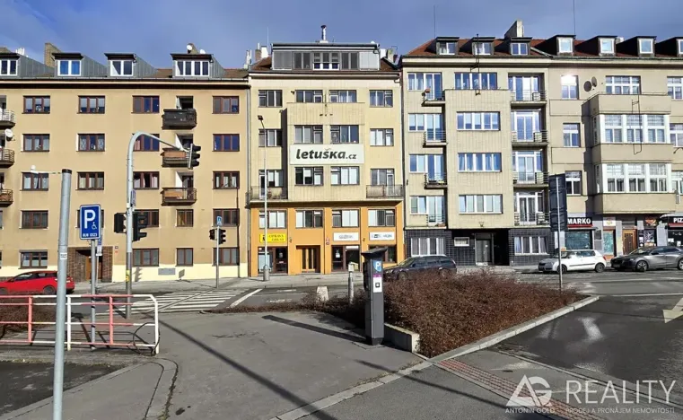 Pronájem bytu 1+kk, Praha - Bubeneč, Terronská, 25 m2