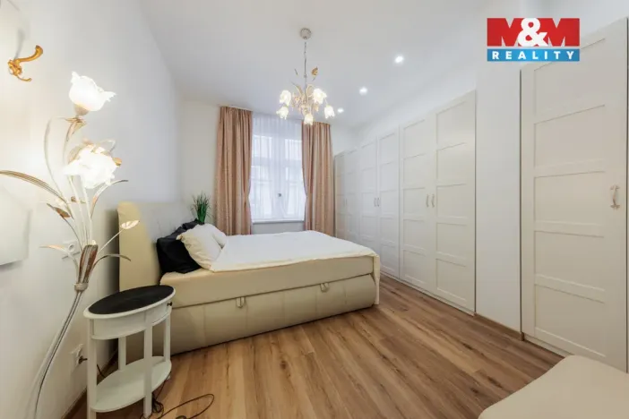 Prodej bytu 2+1, Karlovy Vary, Bělehradská, 96 m2