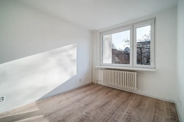 Pronájem bytu 2+kk, Praha - Holešovice, U Pergamenky, 37 m2