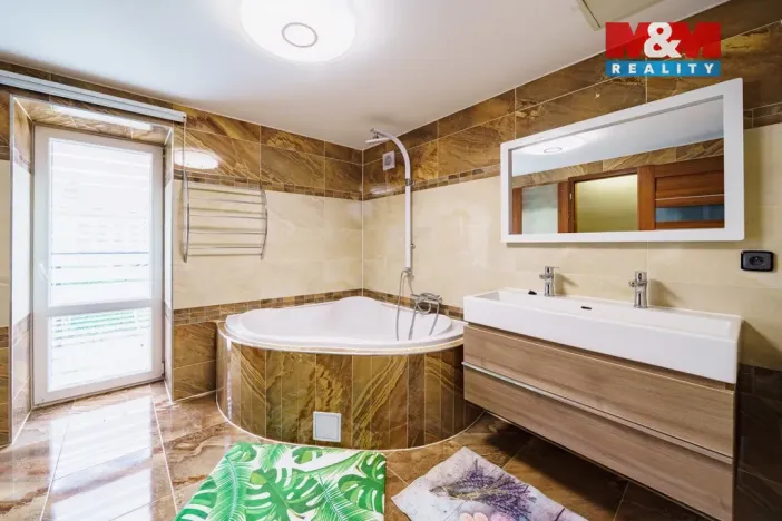 Prodej rodinného domu, Cheb, Dukelská, 140 m2