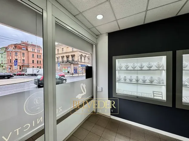 Pronájem obchodního prostoru, Teplice, Masarykova třída, 50 m2