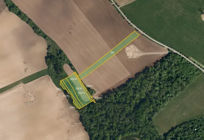 Prodej pole, Kelč, 16229 m2