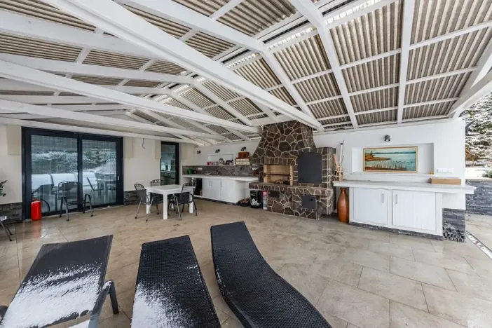 Prodej rodinného domu, Křížkový Újezdec, 228 m2