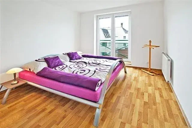 Pronájem bytu 3+kk, Praha - Žižkov, Pod Parukářkou, 86 m2