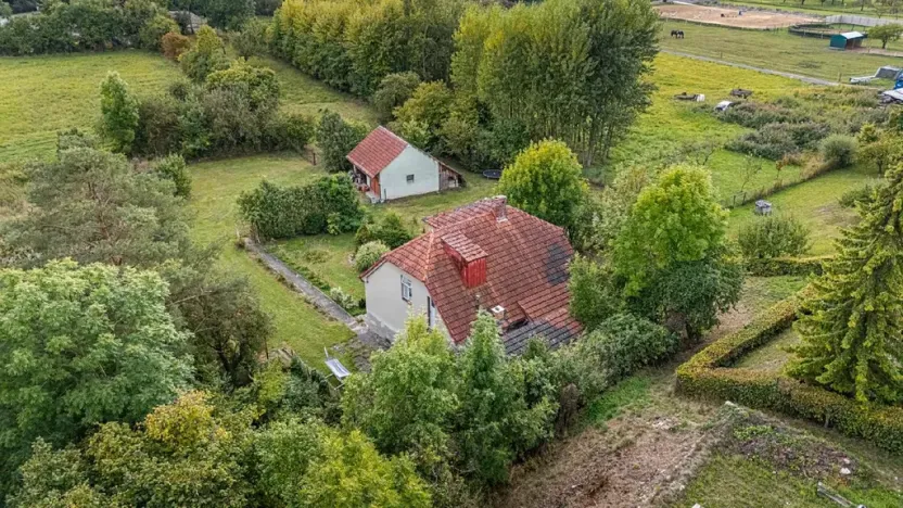 Prodej pozemku pro bydlení, Uhersko, 3765 m2