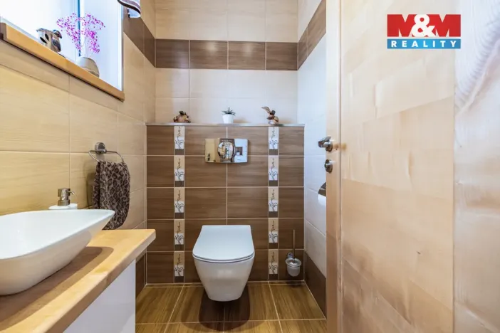 Prodej rodinného domu, Chomutov, Jarní, 190 m2