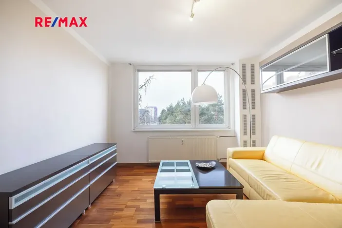 Pronájem bytu 2+1, Praha - Troja, Svídnická, 40 m2