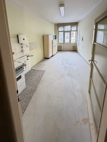 Pronájem bytu 3+1, Zlín, náměstí Míru, 90 m2