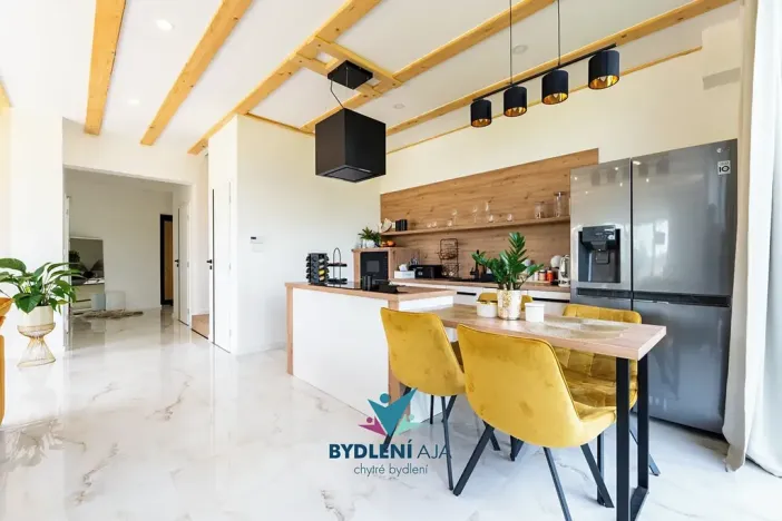 Prodej rodinného domu, Bystřany, 284 m2