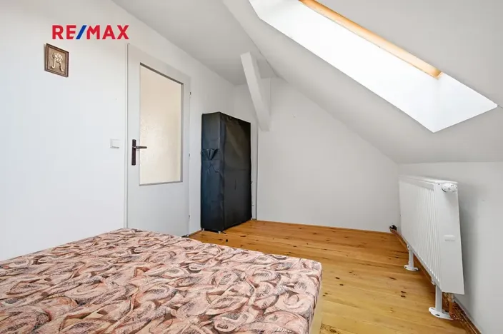 Prodej rodinného domu, Oselce, 168 m2