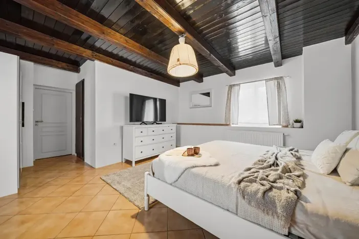 Prodej rodinného domu, Skvrňov, 288 m2