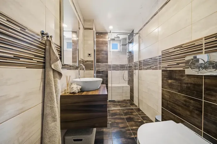 Prodej rodinného domu, Skvrňov, 288 m2