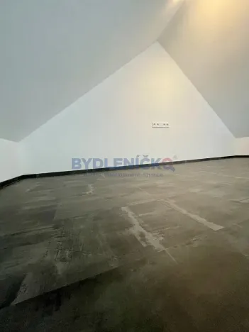 Pronájem rodinného domu, Vlkov, 74 m2