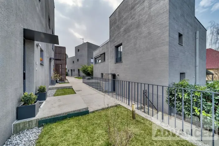 Prodej rodinného domu, Praha - Ruzyně, Pod Karlovarskou silnicí, 120 m2