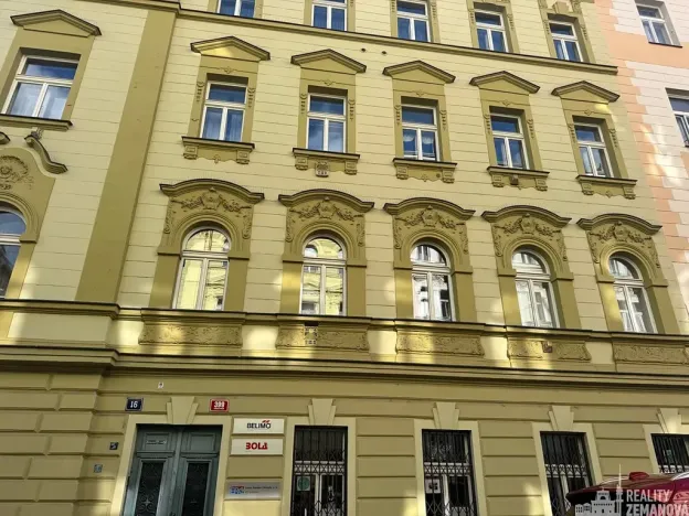 Pronájem bytu 2+kk, Praha - Vršovice, Charkovská, 39 m2