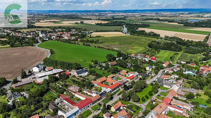 Prodej pozemku pro bydlení, Charváty, 863 m2