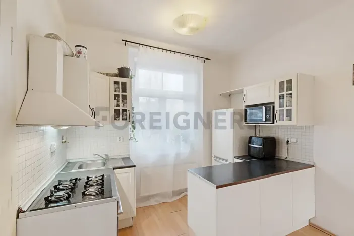 Prodej bytu 2+kk, Praha, 5. května, 51 m2