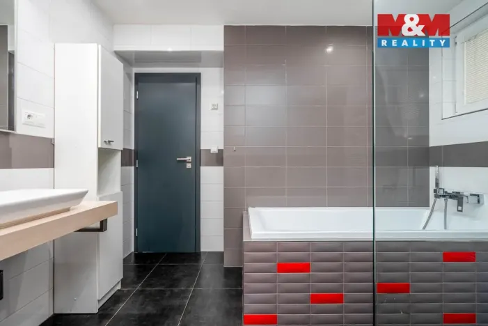 Prodej rodinného domu, Hostomice, Průběžná, 187 m2