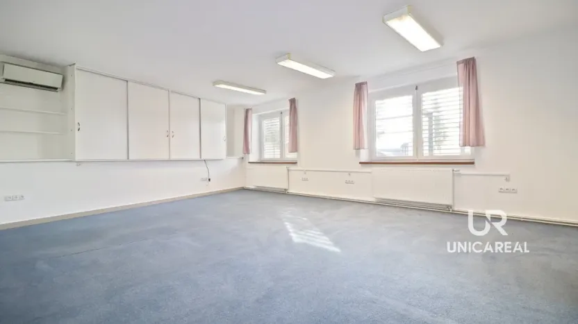 Pronájem kanceláře, Moravany, Modřická, 167 m2