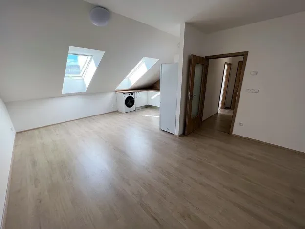 Pronájem bytu 4+kk, Jinačovice, 92 m2