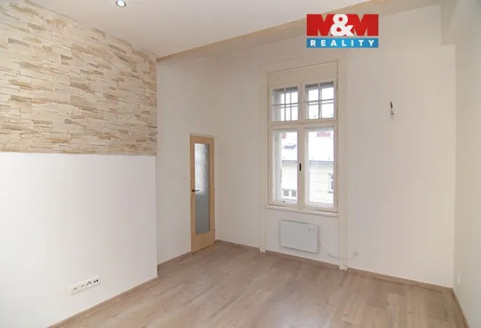 Pronájem bytu 2+1, Ostrava - Moravská Ostrava, Čs. legií, 37 m2