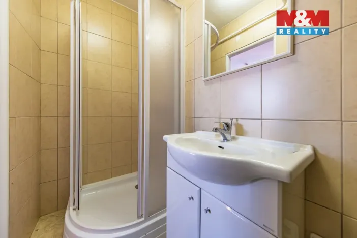 Prodej rodinného domu, Horní Branná, 300 m2