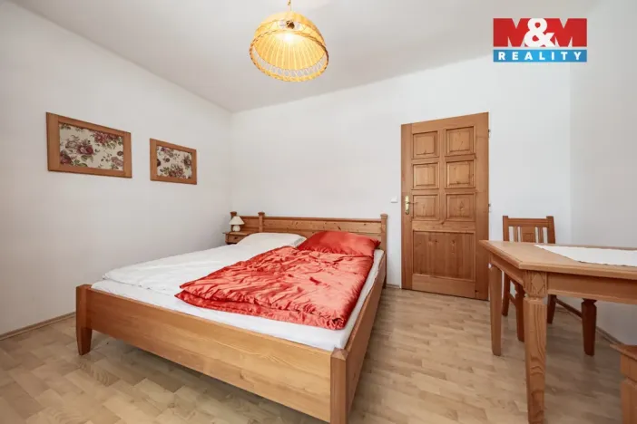 Prodej rodinného domu, Horní Branná, 300 m2