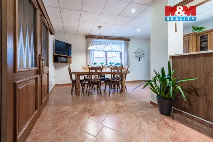 Prodej rodinného domu, Droužkovice, Rudé armády, 486 m2