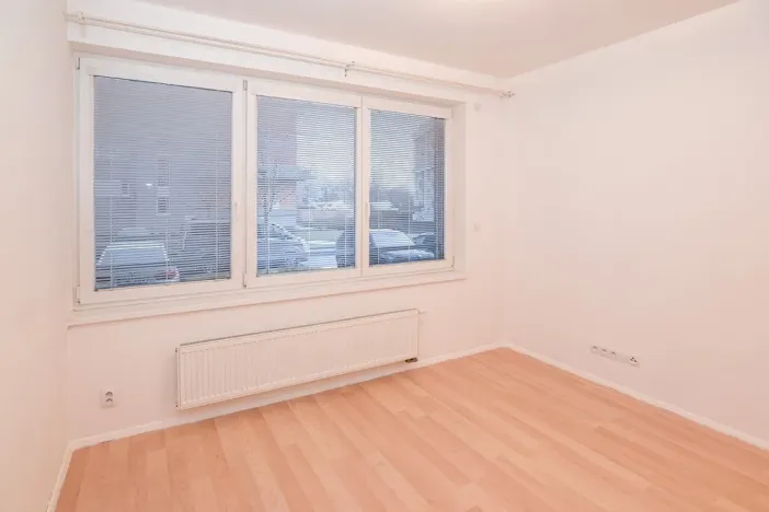 Pronájem bytu 1+kk, Praha - Zličín, Sazovická, 35 m2