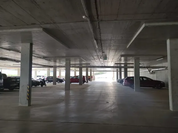 Pronájem garážového stání, Brno, Sokolova, 11 m2