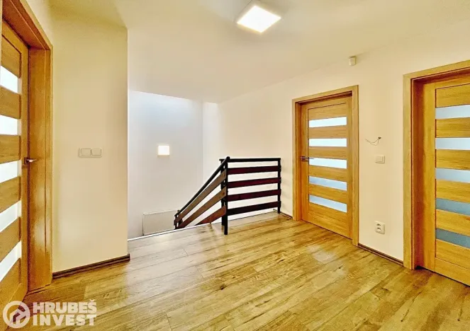 Prodej rodinného domu, Libčany, 230 m2