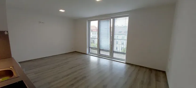 Pronájem bytu 1+kk, Brno, Husitská, 40 m2