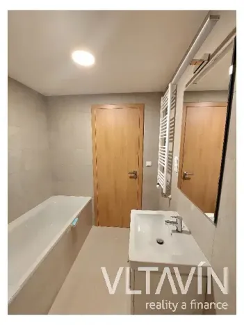 Pronájem bytu 2+kk, Praha - Hloubětín, Domalípova, 53 m2