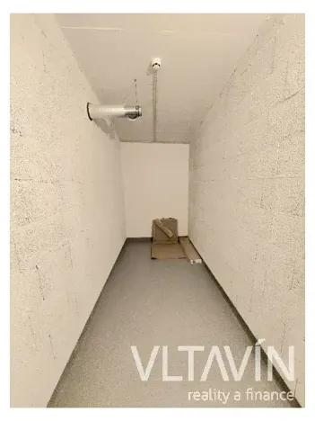 Pronájem bytu 2+kk, Praha - Hloubětín, Domalípova, 53 m2