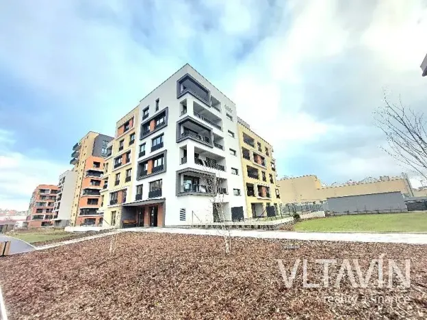 Pronájem bytu 2+kk, Praha - Hloubětín, Domalípova, 53 m2