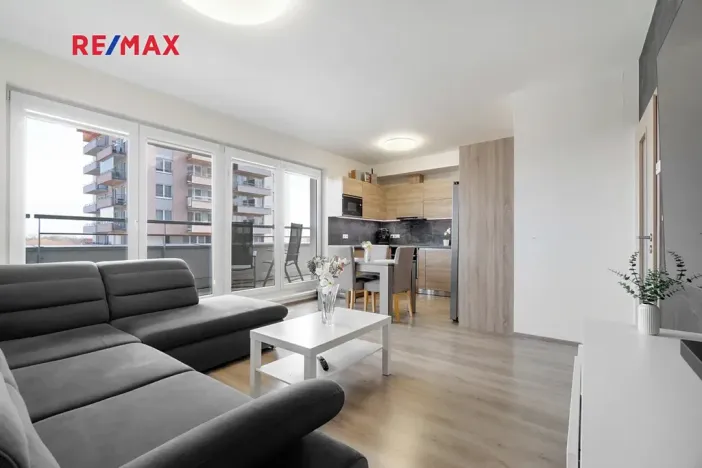 Prodej bytu 3+kk, Praha - Letňany, Hlučkova, 81 m2